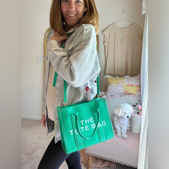 The tote green inspired fashion bag - Picture 3 of 12